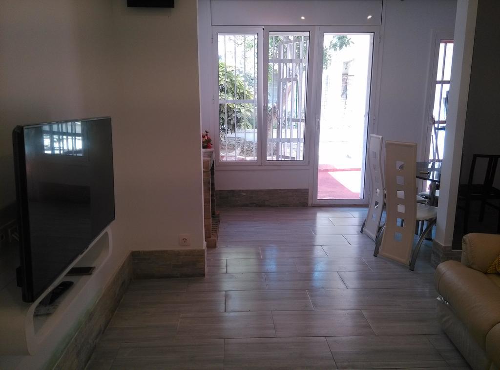 Apartamentos Bcntourism Пинеда де Мар Екстериор снимка
