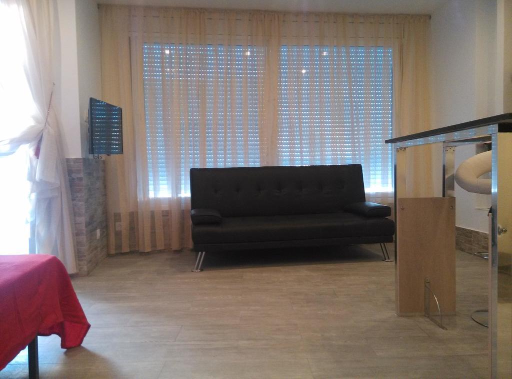 Apartamentos Bcntourism Пинеда де Мар Екстериор снимка