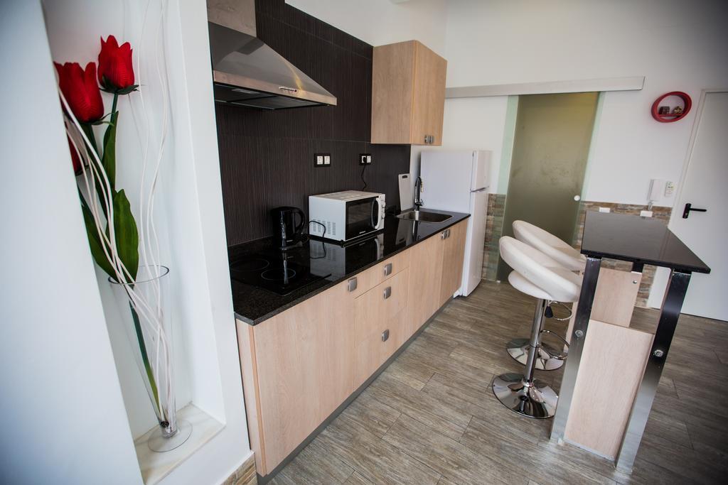 Apartamentos Bcntourism Пинеда де Мар Екстериор снимка