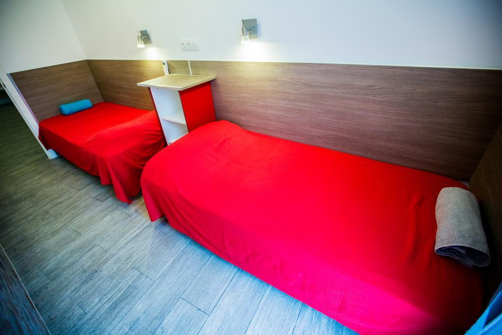 Apartamentos Bcntourism Пинеда де Мар Екстериор снимка